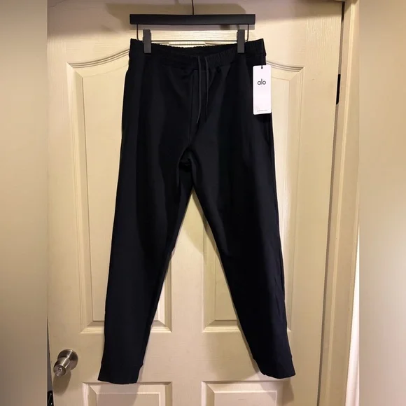 ALO Yoga Men’s “Conquer Max” Performance Jogger 31”  Inseam (M) - Picture 7 of 10